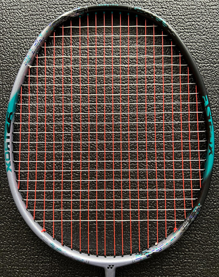 Aerobite. Aerosonic tie-off on Aerosonic, as per Yonex String Team method.